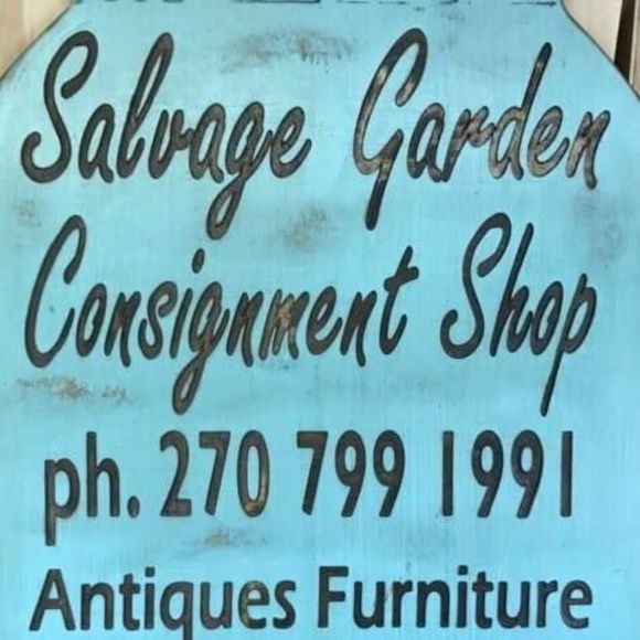 Meet your Posher, Ada - Picture 1 of 1